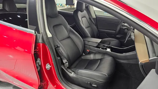 Tesla 3 AWD 2020 12