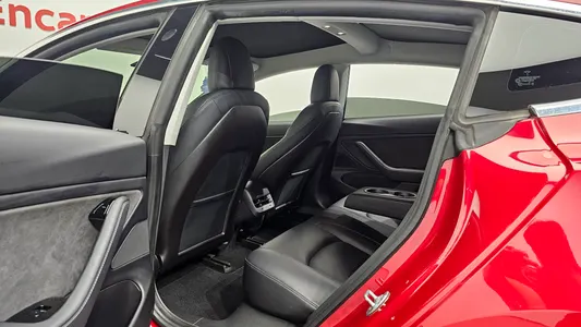 Tesla 3 AWD 2020 27