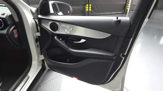 Mercedes-Benz GLC-Class X253 GLC220 d 4MATIC 2016 24