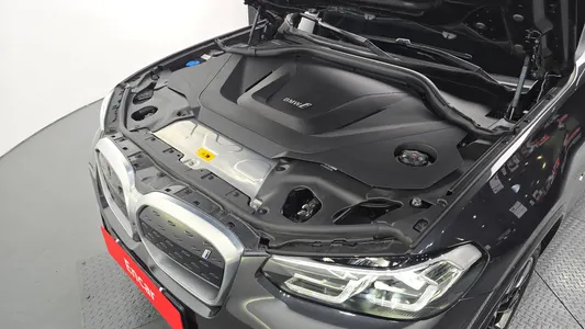 BMW iX3 M 2022 6