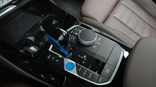 BMW iX3 M 2022 9