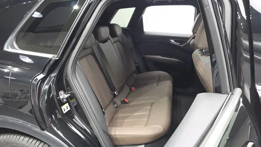 Audi Q4 e- (F4) 45 2025 10