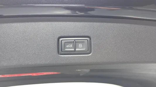 Audi Q4 e- (F4) 45 2025 28