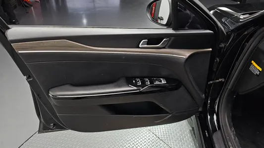 Kia K5 3 2.0 2020 24