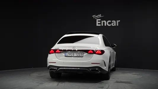 Mercedes-Benz E-Class W214 E200 AMG Line 2026 4