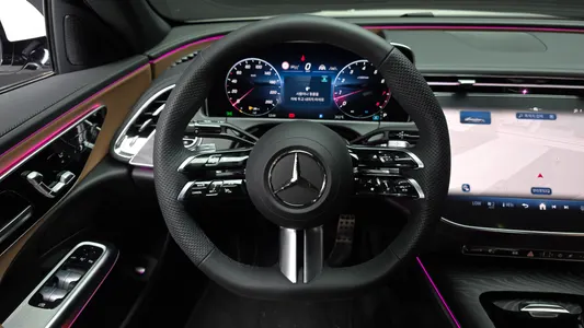 Mercedes-Benz E-Class W214 E200 AMG Line 2026 13
