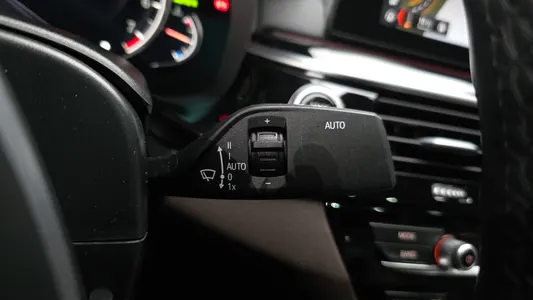 BMW 5 Series (G30) 530i xDrive M 2018 30