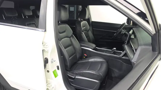 KG Mobility 토레스 1.5 2WD 2022 26