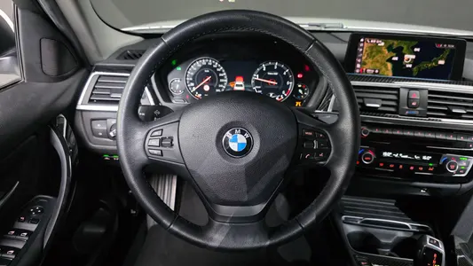 BMW 3 Series (F30) 320d 2018 13