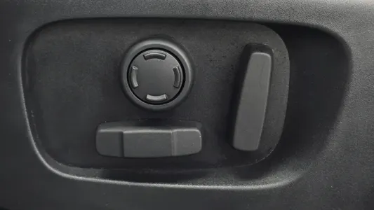 Land Rover 2 D180 S 2020 31