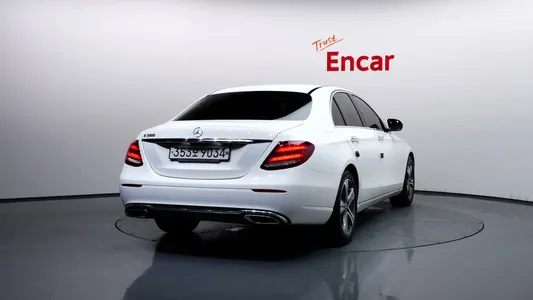 Mercedes-Benz E-Class W213 E300 2019 4