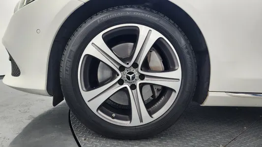 Mercedes-Benz E-Class W213 E300 2019 5