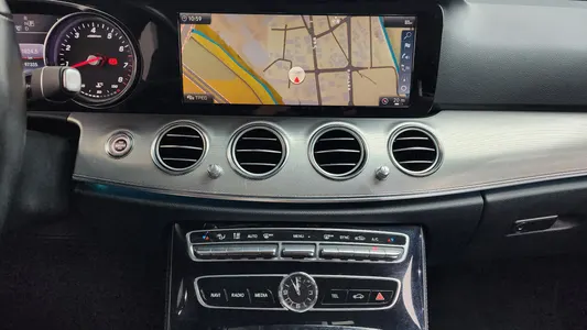 Mercedes-Benz E-Class W213 E300 2019 13