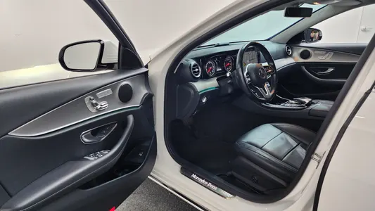 Mercedes-Benz E-Class W213 E300 2019 10