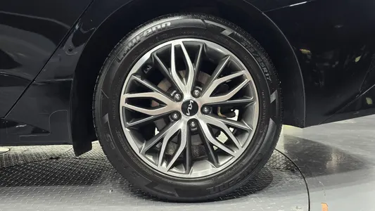 Kia K5 3 2.0 2023 22