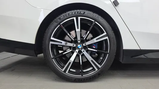 BMW 5 Series (G60) 530i xDrive M 2023 5