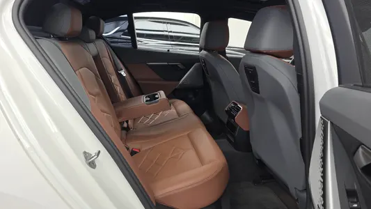 BMW 5 Series (G60) 530i xDrive M 2023 12