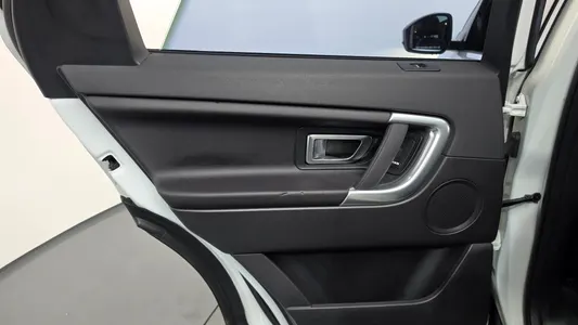 Land Rover 디스커버리 스포츠 2.0 TD4 SE 2019 25