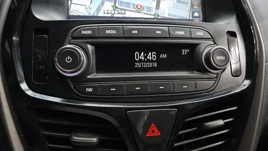 Chevrolet Spark LT 2019 16