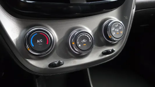 Chevrolet Spark LT 2019 17