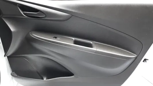 Chevrolet Spark LT 2019 25