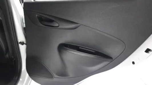 Chevrolet Spark LT 2019 26