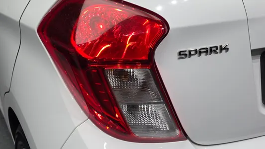 Chevrolet Spark LT 2019 24
