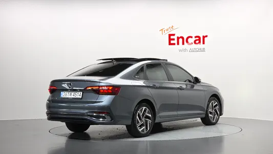 Volkswagen 7 1.5 TSI 2022