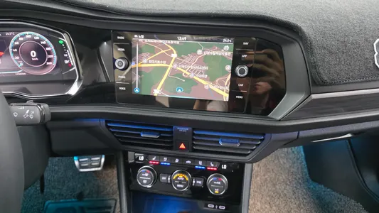 Volkswagen 7 1.5 TSI 2022 12