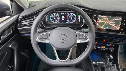 Volkswagen 7 1.5 TSI 2022 13