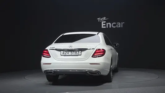 Mercedes-Benz E-Class W213 E300 2019 4