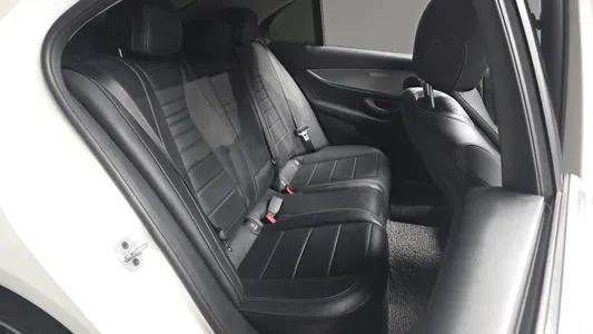 Mercedes-Benz E-Class W213 E300 2019 11