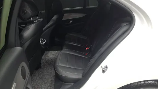 Mercedes-Benz E-Class W213 E300 2019 12