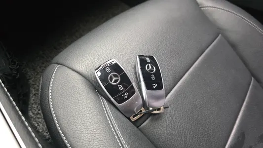 Mercedes-Benz E-Class W213 E300 2019 32