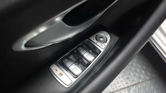 Mercedes-Benz E-Class W213 E300 2019 30