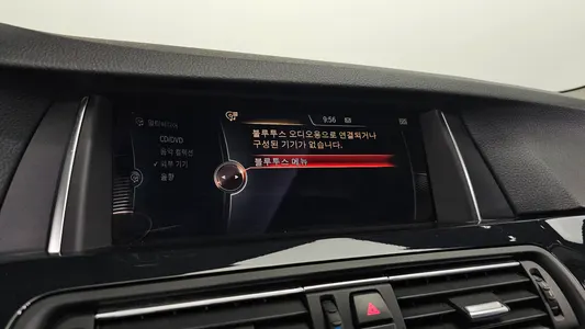 BMW 5 Series (F10) 520d M 2016 34