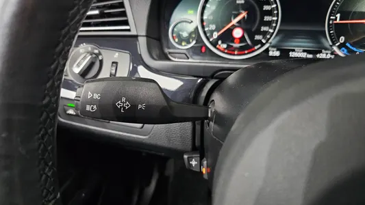 BMW 5 Series (F10) 520d M 2016 36