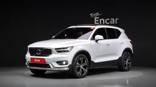 Volvo XC40 B4 2021