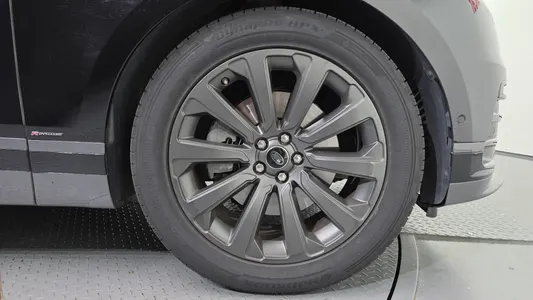Land Rover 레인지로버 벨라 3.0 D300 R- SE 2017 5
