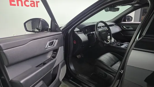 Land Rover 레인지로버 벨라 3.0 D300 R- SE 2017 10