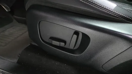 Land Rover 레인지로버 벨라 3.0 D300 R- SE 2017 31