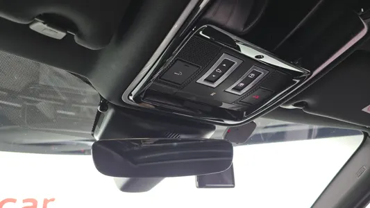 Land Rover 레인지로버 벨라 3.0 D300 R- SE 2017 34