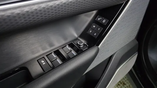 Land Rover 레인지로버 벨라 3.0 D300 R- SE 2017 27