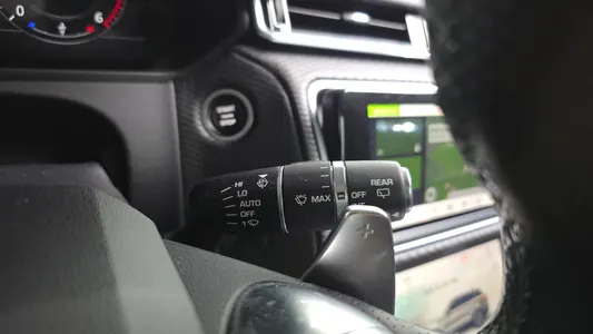 Land Rover 레인지로버 벨라 3.0 D300 R- SE 2017 28