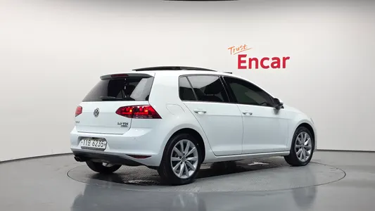 Volkswagen 7 2.0 TDI 2015