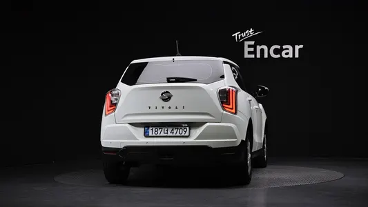KG Mobility 베리 티볼리 1.5 2WD 2022 4