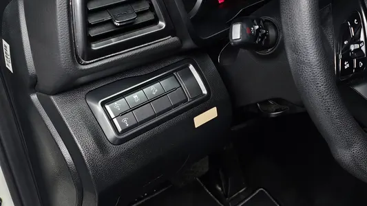 KG Mobility 베리 티볼리 1.5 2WD 2022 18