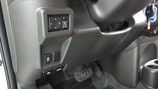 Nissan 큐브 1.8 S 2014 18