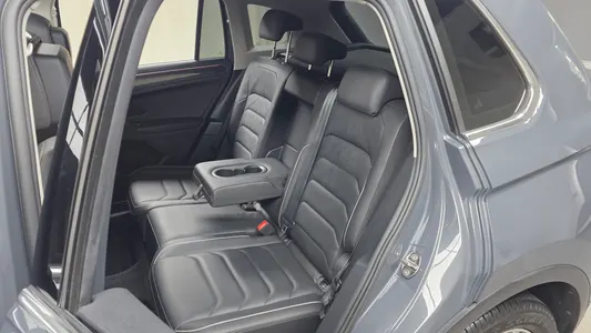 Volkswagen 2 2.0 TDI 2022 11