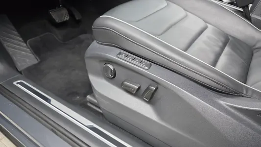 Volkswagen 2 2.0 TDI 2022 15